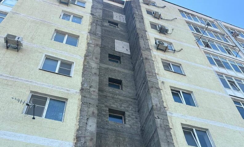 Крышу восстановили после пожара в многоэтажке на улице Объездной в Анапе