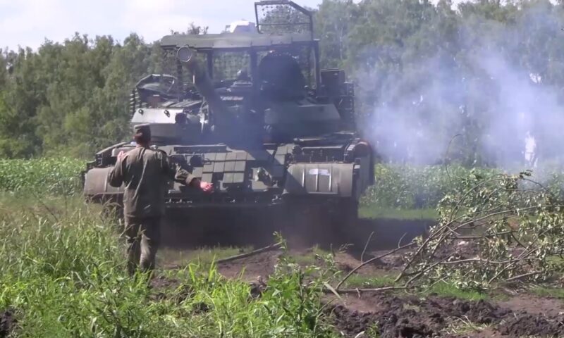 Бои продолжаются: Минобороны рассказало о ситуации в Курской области 10 августа