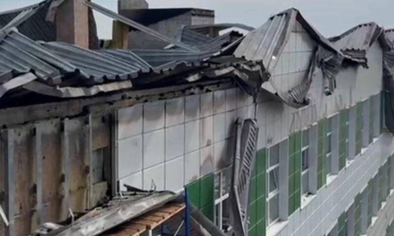 Сгоревшую крышу строящейся школы в Тбилисской начнут разбирать 2 августа