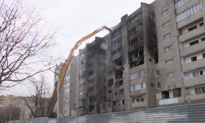 Память жертв трагедии при падении самолета СУ-34 на многоэтажку почтили в Ейске