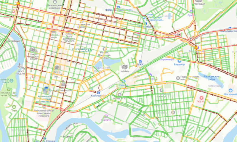 Краснодар встал в 9-балльных пробках вечером в пятницу 8 ноября