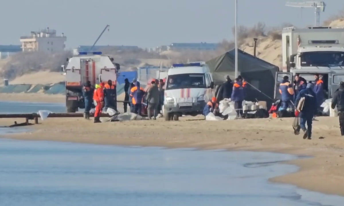 Водолаз погиб во время очистки дна в Анапе: что известно о спасателе МЧС?