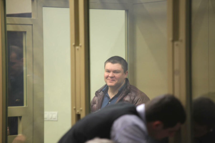 07-2 Cергей Цапок, обвиняемый по делу об убийстве 12-ти человек в станице Кущевская в Краснодарском краевом суде. Фото ИТАР-ТАСС/Андрея Миронова
