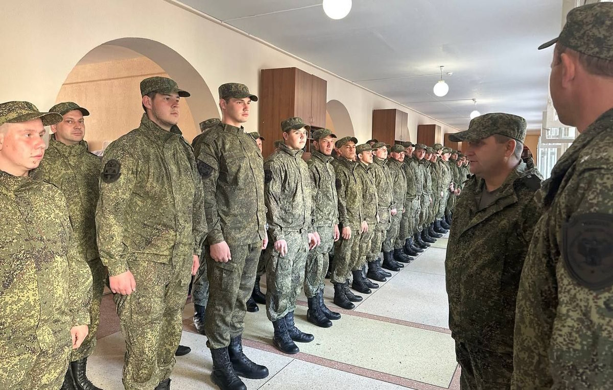 Власов принимает участие в тренировках Парадного расчета ККВ в Подмосковье