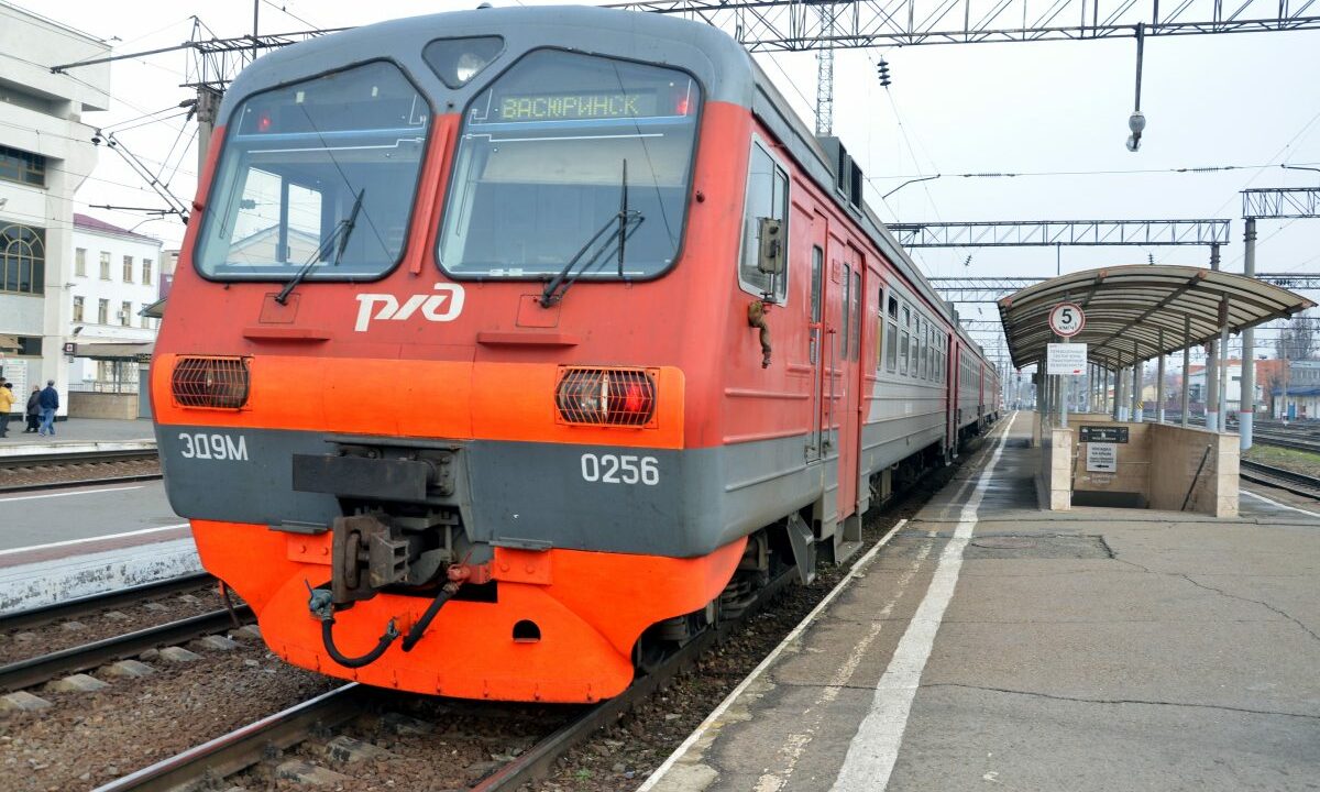 Поезда в Сочи и Анапу задерживаются после атаки БПЛА в Волгоградской области