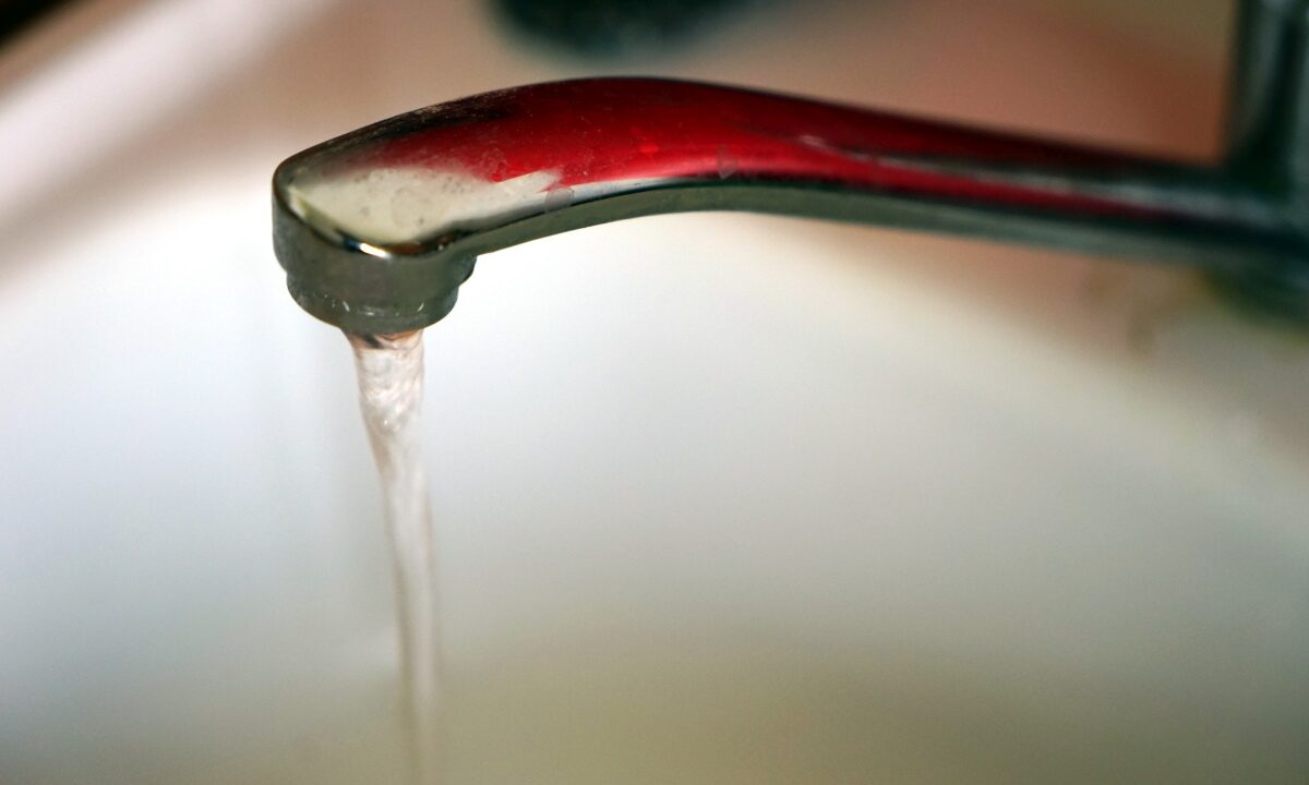 Жители Апшеронска и Хадыженска 26 ноября на весь день остались без горячей воды