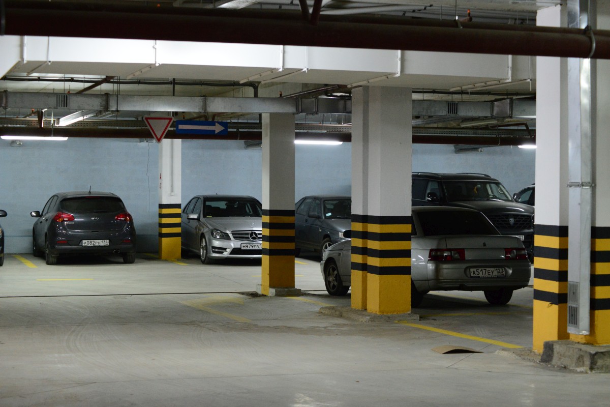 Краснодар стал городом с самой дешевой арендой машино-места среди миллионников