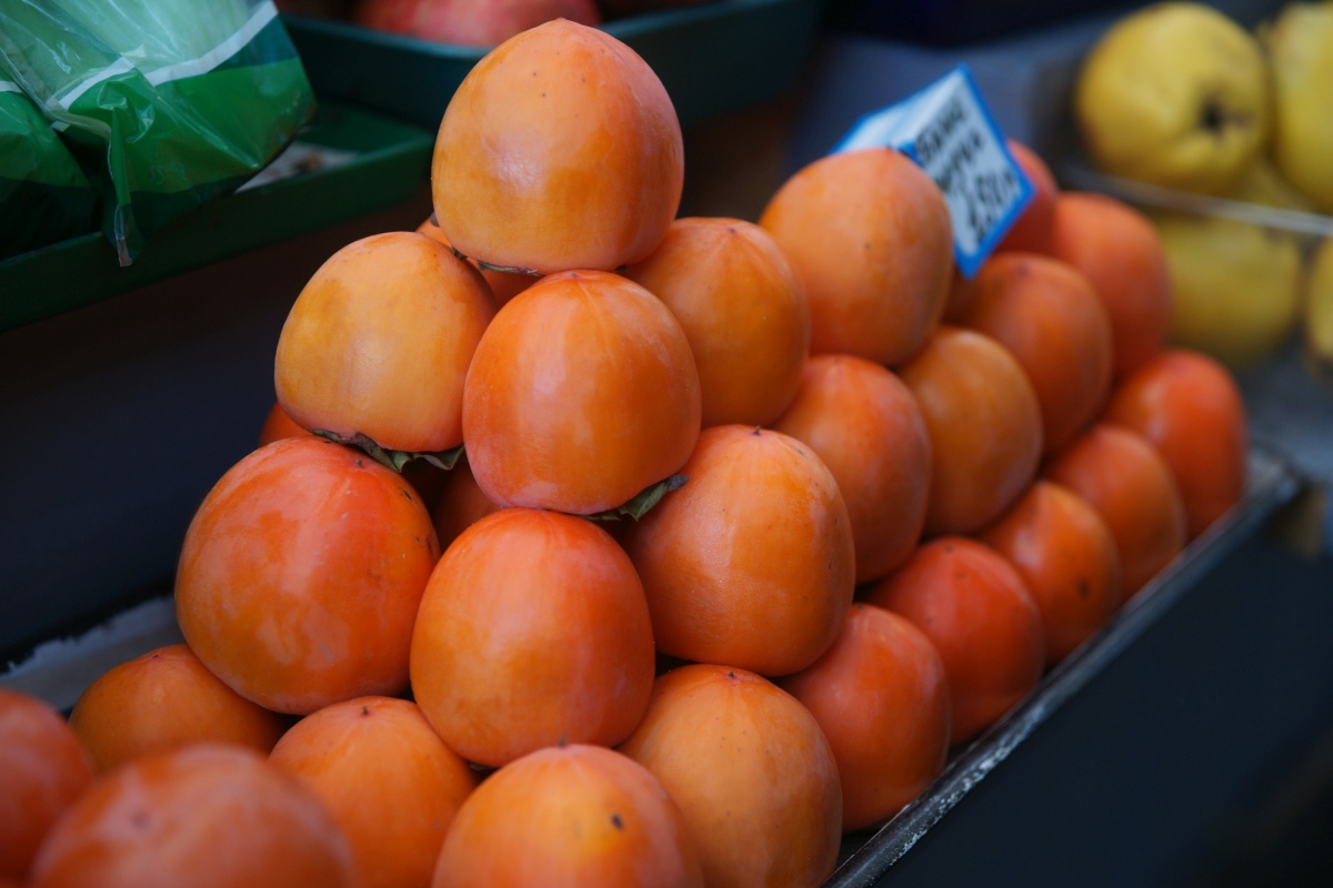 Врач Дианова предупредила о скрытом вреде хурмы