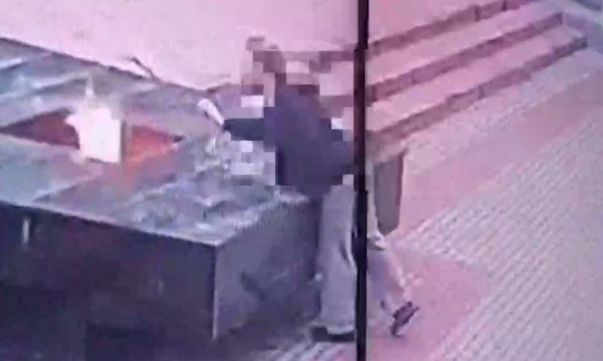 Полиция нашла девочку-подростка, разжигавшую ветки на Вечном огне в Кореновске