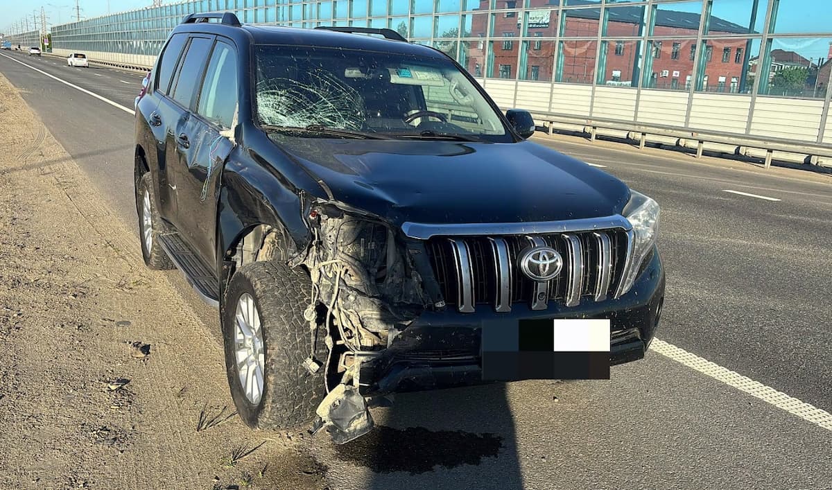 Внедорожник насмерть сбил пожилого велосипедиста под Краснодаром