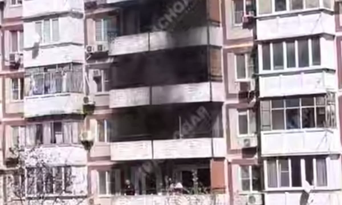 Пожар произошел в многоэтажке на улице 40-летия Победы в Краснодаре