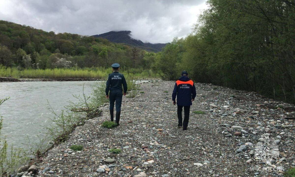 В Адыгее возобновили поиски мальчика, унесенного течением реки Белой
