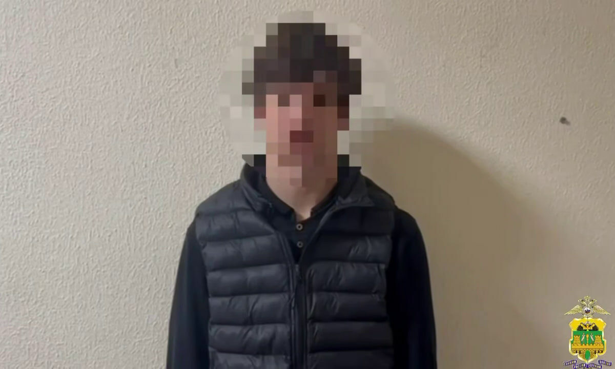 Группа подростков избила мужчину в ТЦ в Сочи, полиция проводит проверку