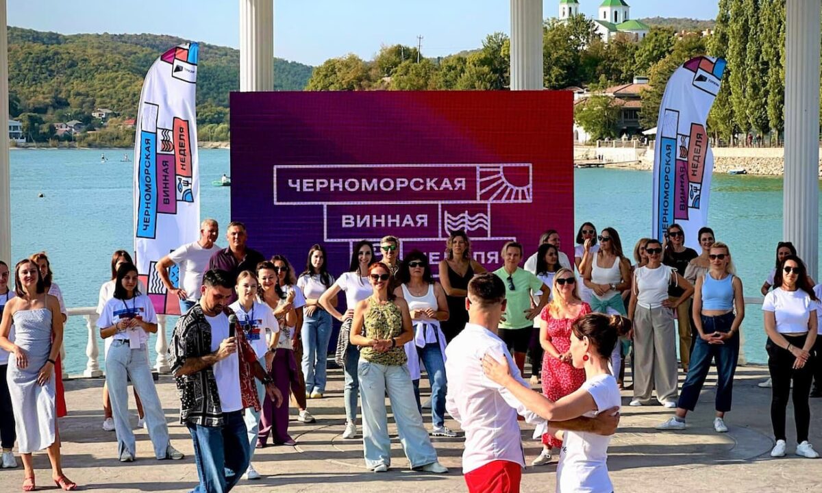 Более 600 событийных мероприятий ожидает туристов в курортном сезоне на Кубани