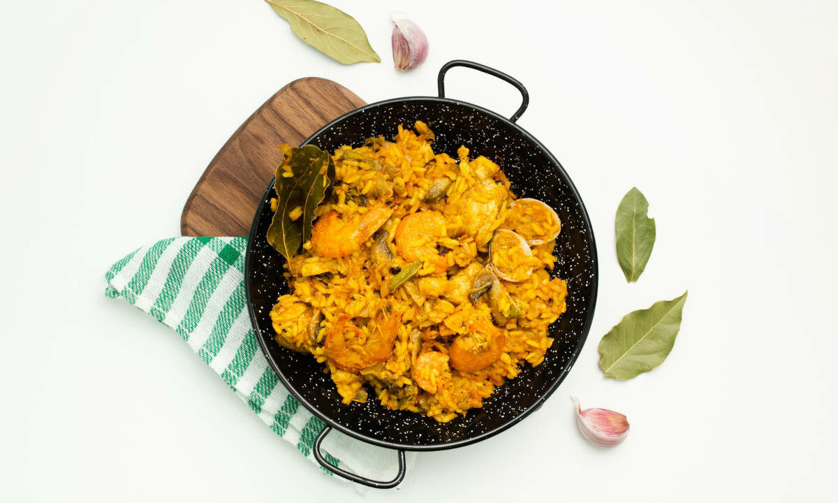Вкуснейший ужин: паэлья с курицей и креветками