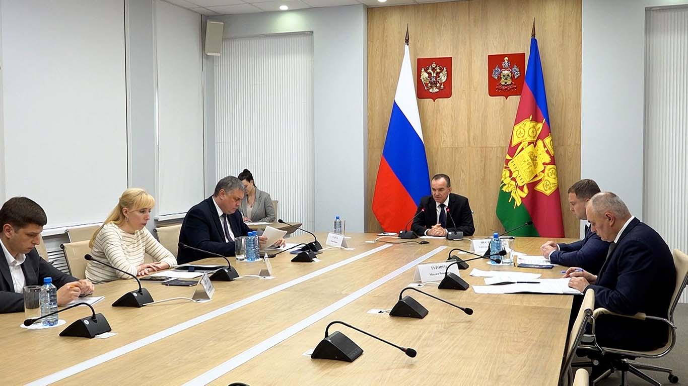 Кондратьев: власть должна нести ответственность за срыв сроков сдачи соцобъектов