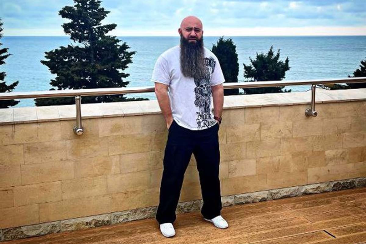 Практиковавшего на Кубани пластического хирурга задержали по делу о порнографии