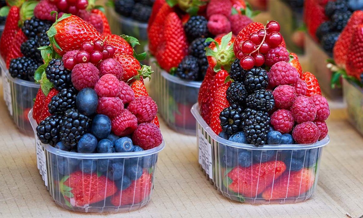 7 продуктов, которые стоит убрать из рациона, если болит желудок