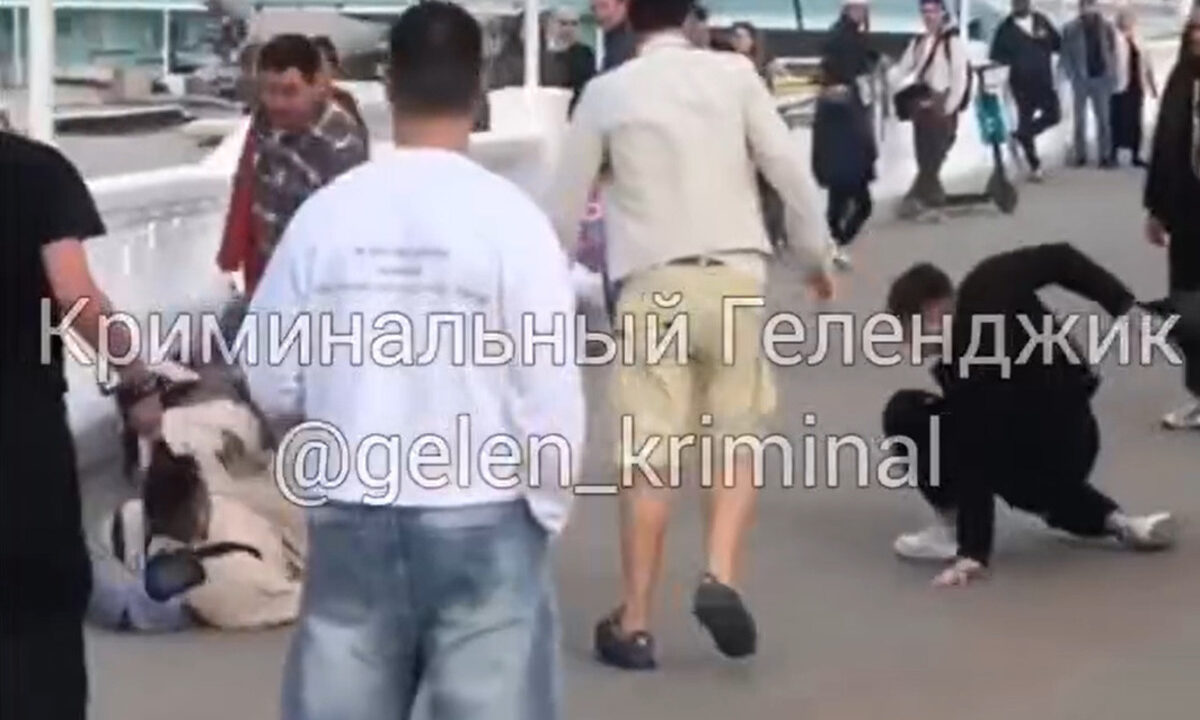 Полиция устанавливает личности участников драки на набережной Геленджика