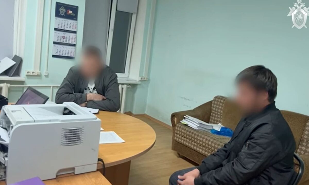 На Ставрополье подросток завербовал брата и 7 сверстников для серии терактов