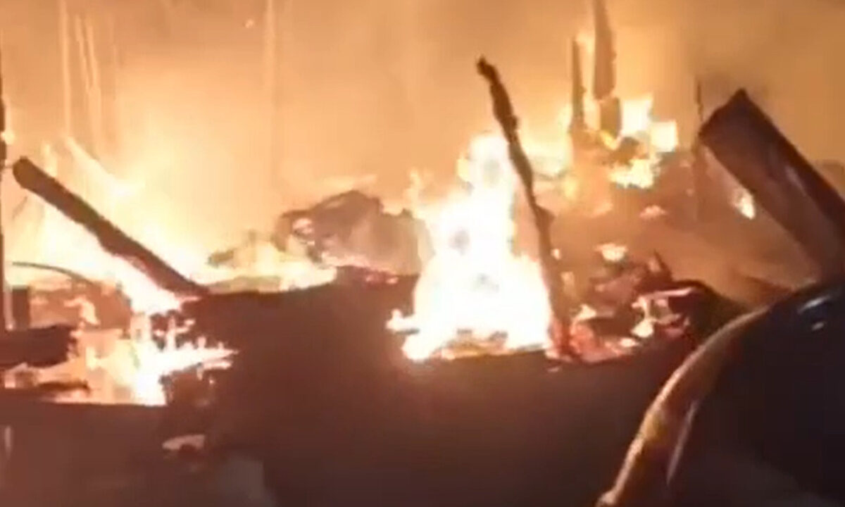 Пенсионерка погибла при пожаре в деревянном доме в Туапсе