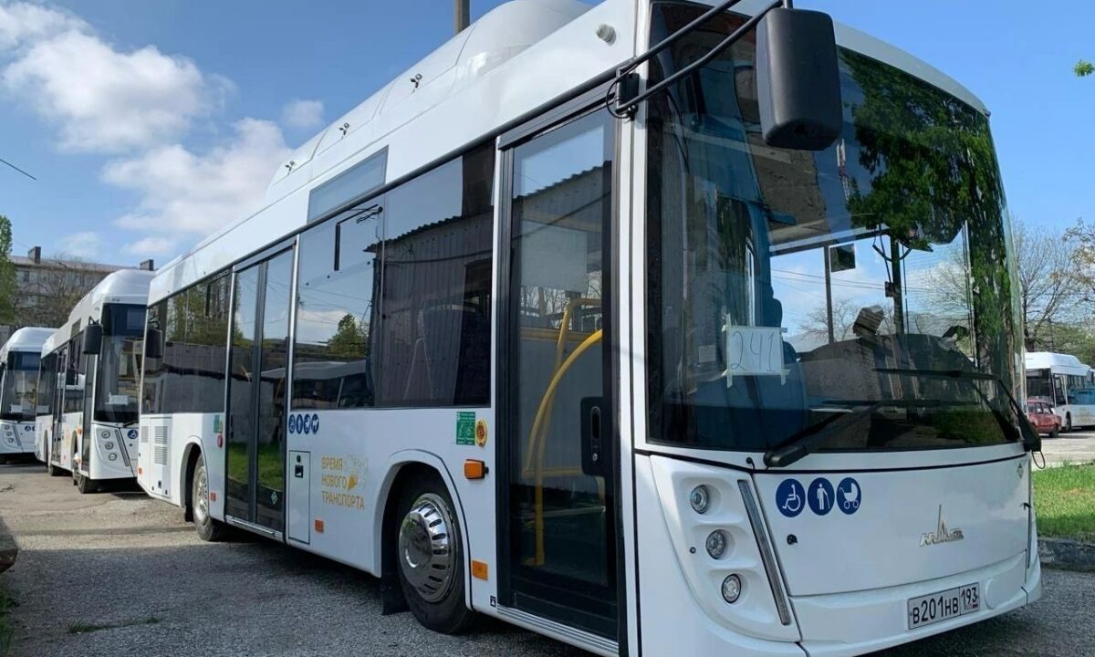 Движение общественного транспорта в Новороссийске возобновили после атаки БПЛА