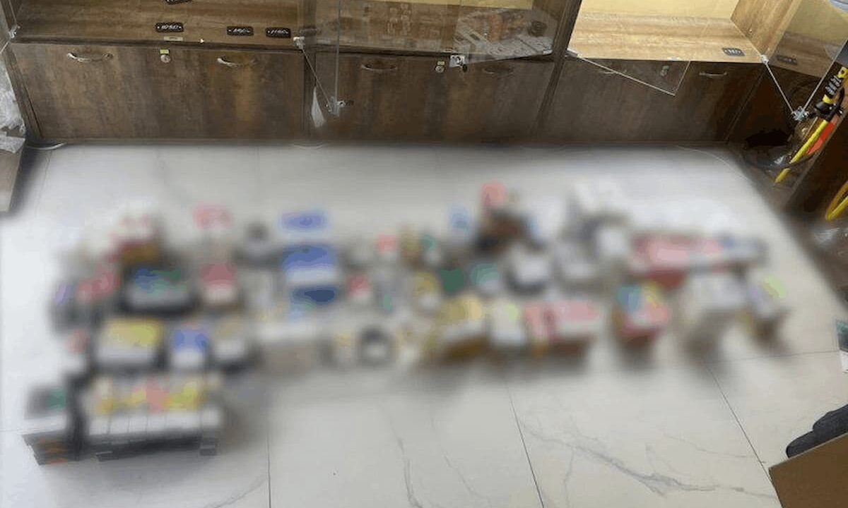 В Новороссийские изъяли из нелегальной продажи более 1 тыс. электронных сигарет