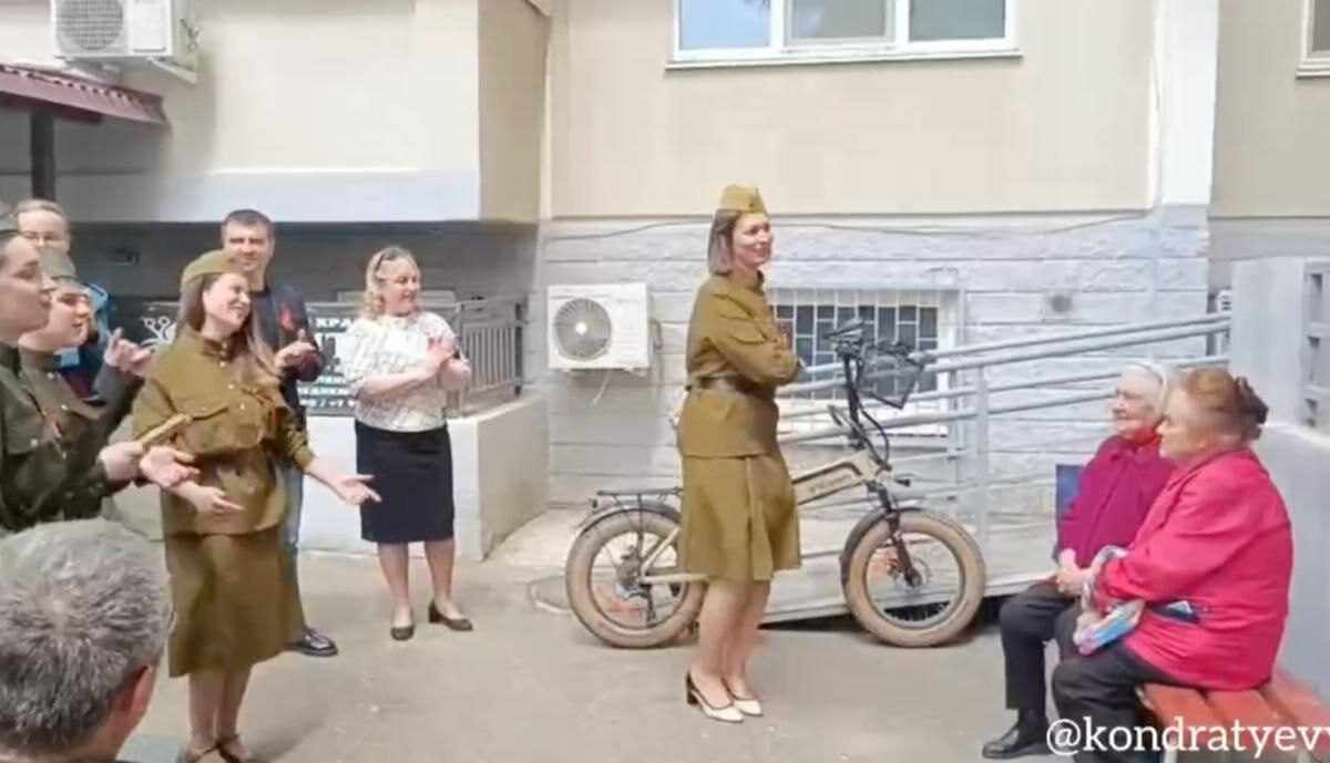 В преддверии Дня Победы на Кубани начали проводить концерты у домов ветеранов