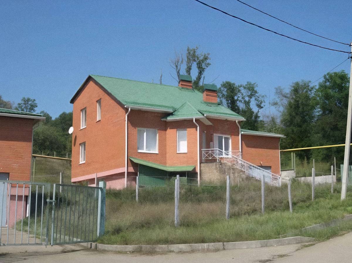 «Газпром» спустя почти десять лет продал ЖК в Северском районе за 56 млн рублей