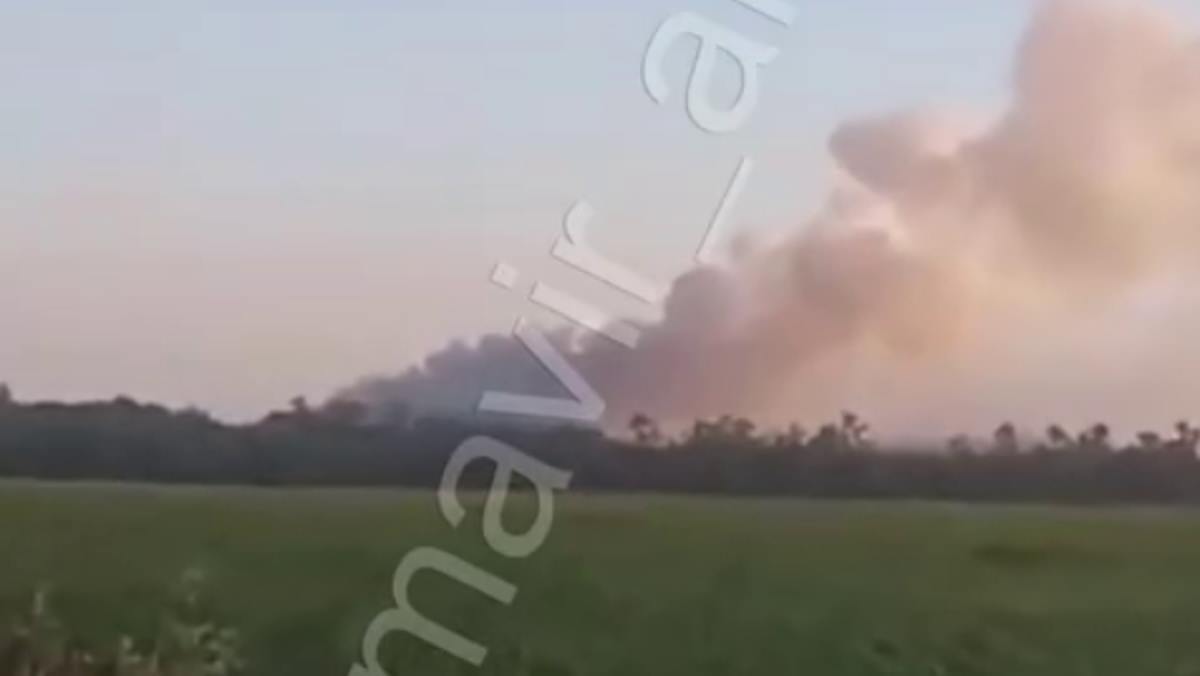 Власти Армавира: тушение пожара на мусорном полигоне может занять несколько дней