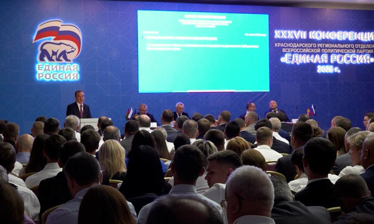 Политсовет ЕР выдвинул Вениамина Кондратьева кандидатом на пост губернатора