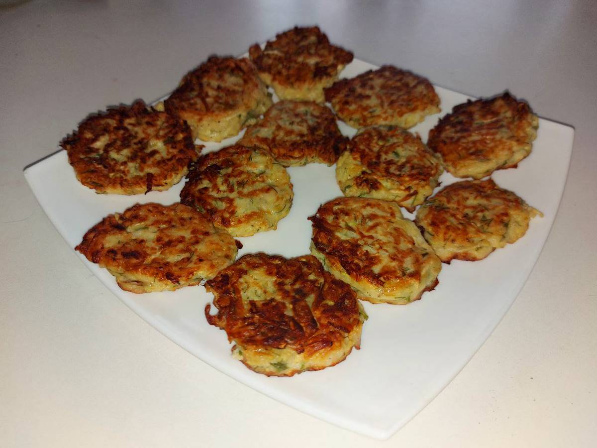 Оладьи из молодых кабачков с овсяными хлопьями. Вкусно. Быстро. Полезно.