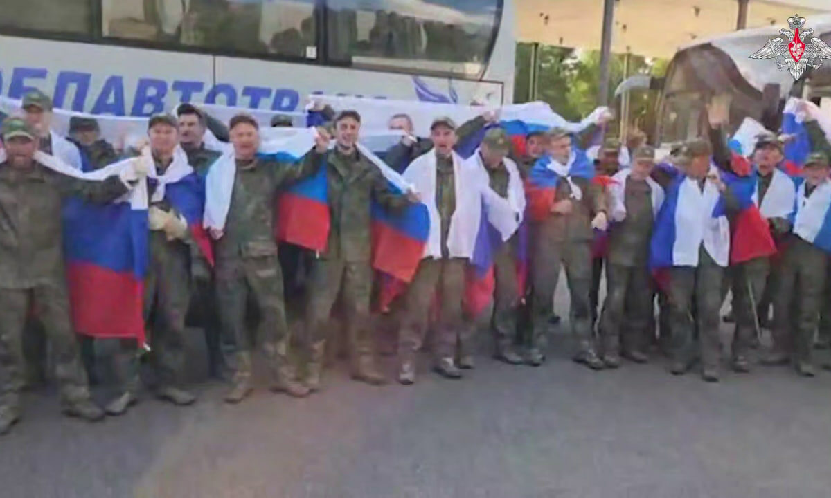 Россия вернула вторую группу военных из плена ВСУ после июньских переговоров