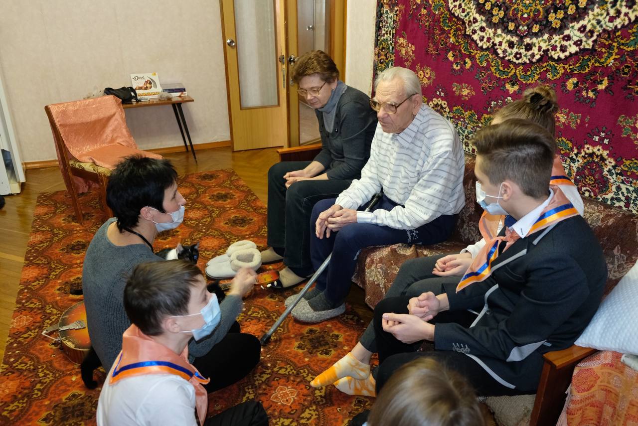 Вениамин Кондратьев поздравил ветерана из Туапсинского округа со 102-летием