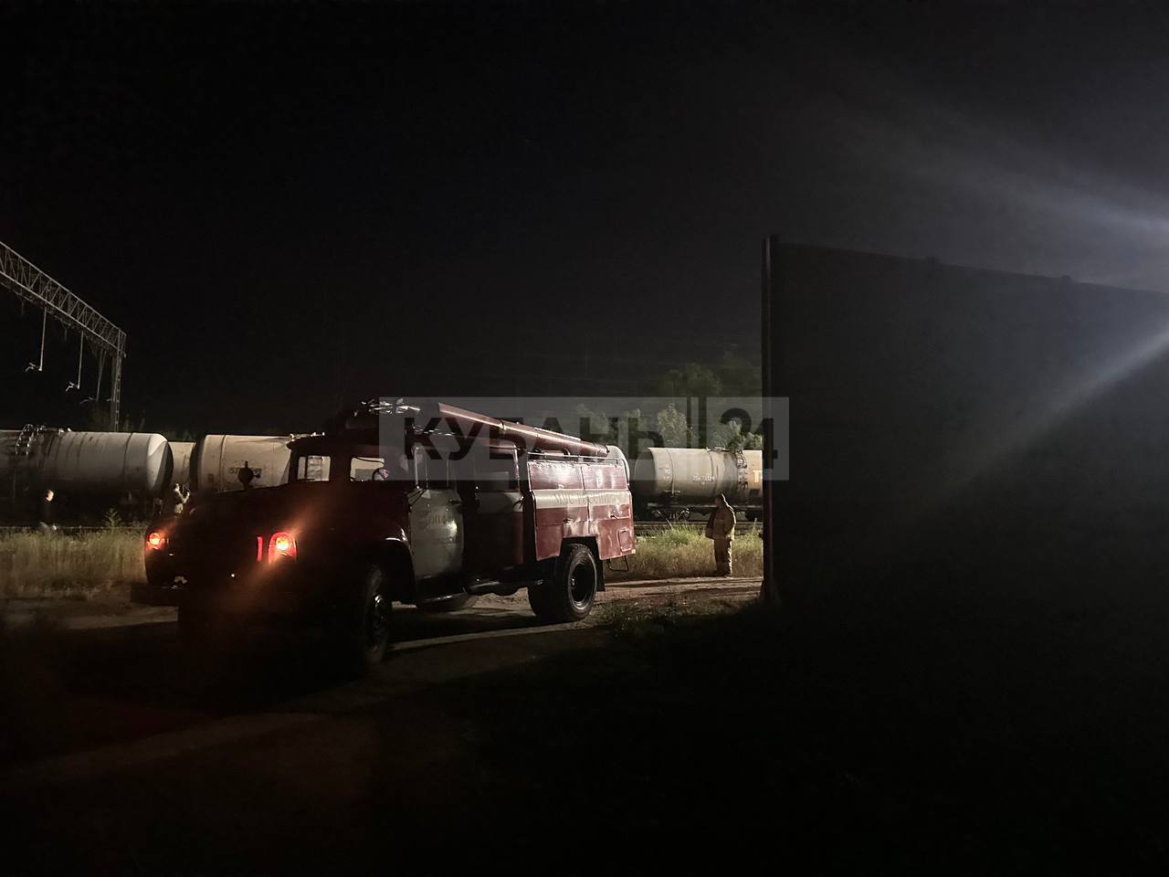 Подозрительный предмет нашли в грузовом поезде на ж/д станции в Крымском районе