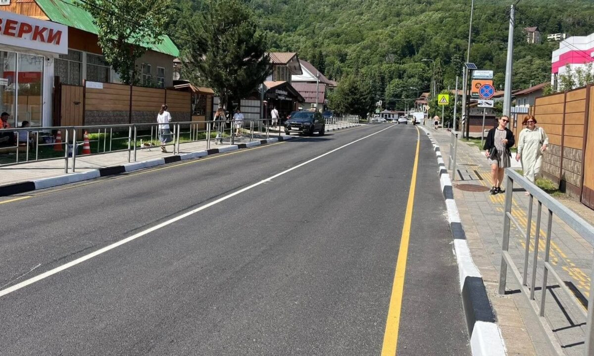 Дорожники завершили ремонт старой краснополянской дороги в Сочи