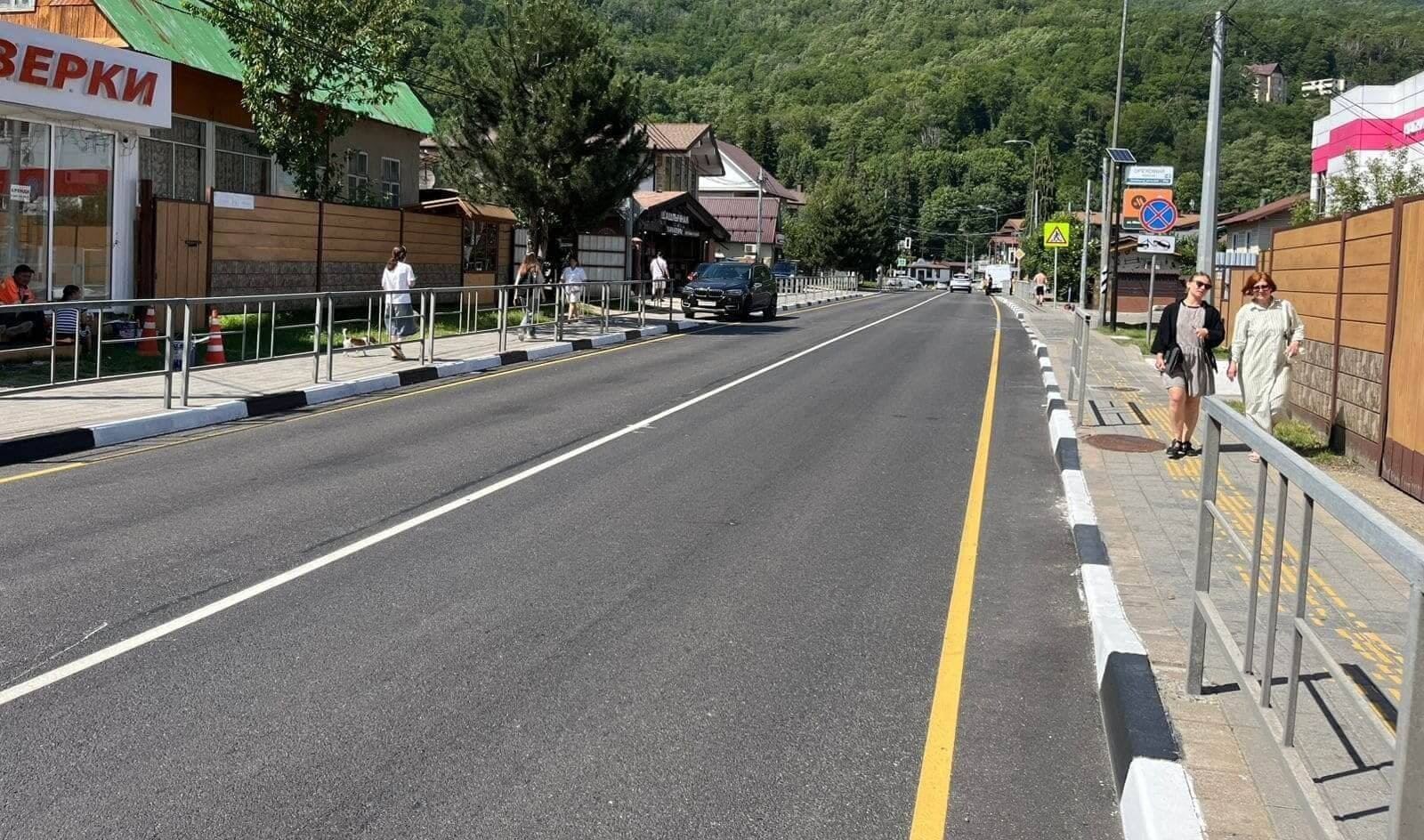 Дорожники завершили ремонт старой краснополянской дороги в Сочи