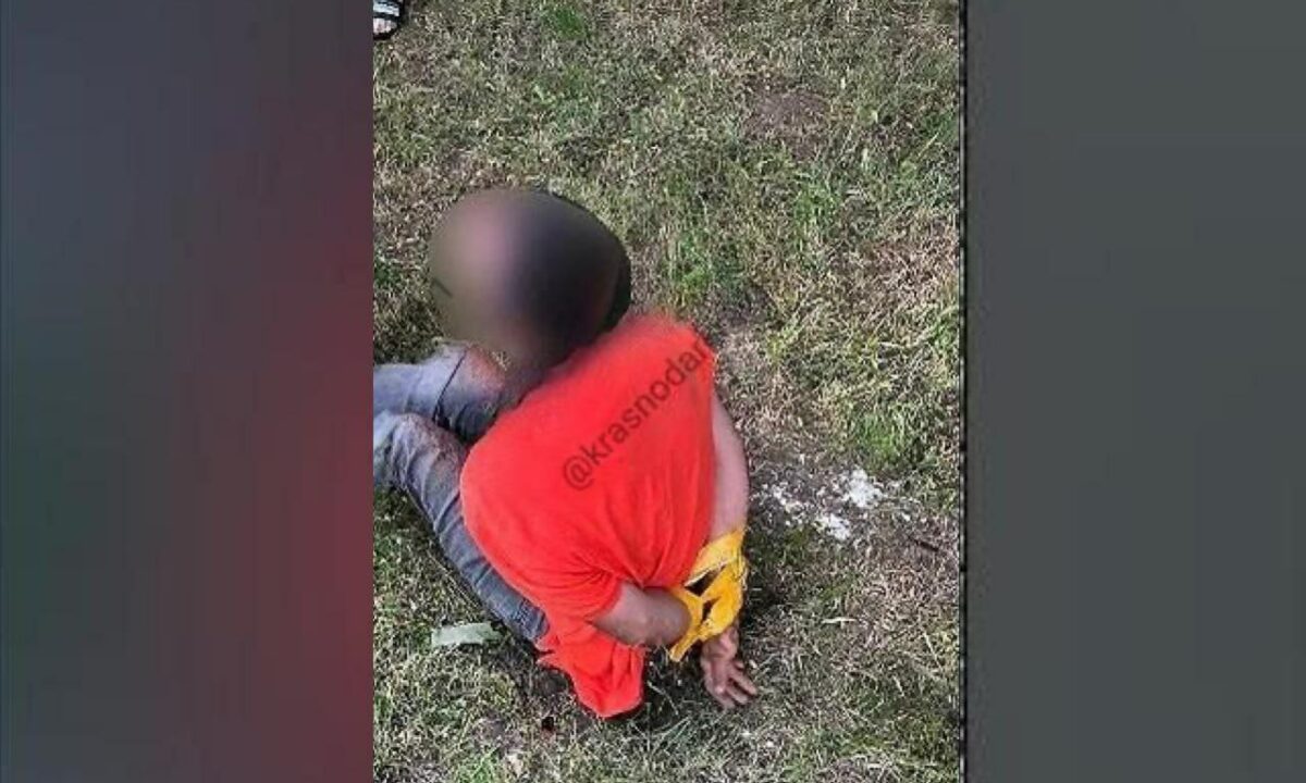 Пристававшего к ребенку мужчину задержали на Николаевском бульваре в Краснодаре