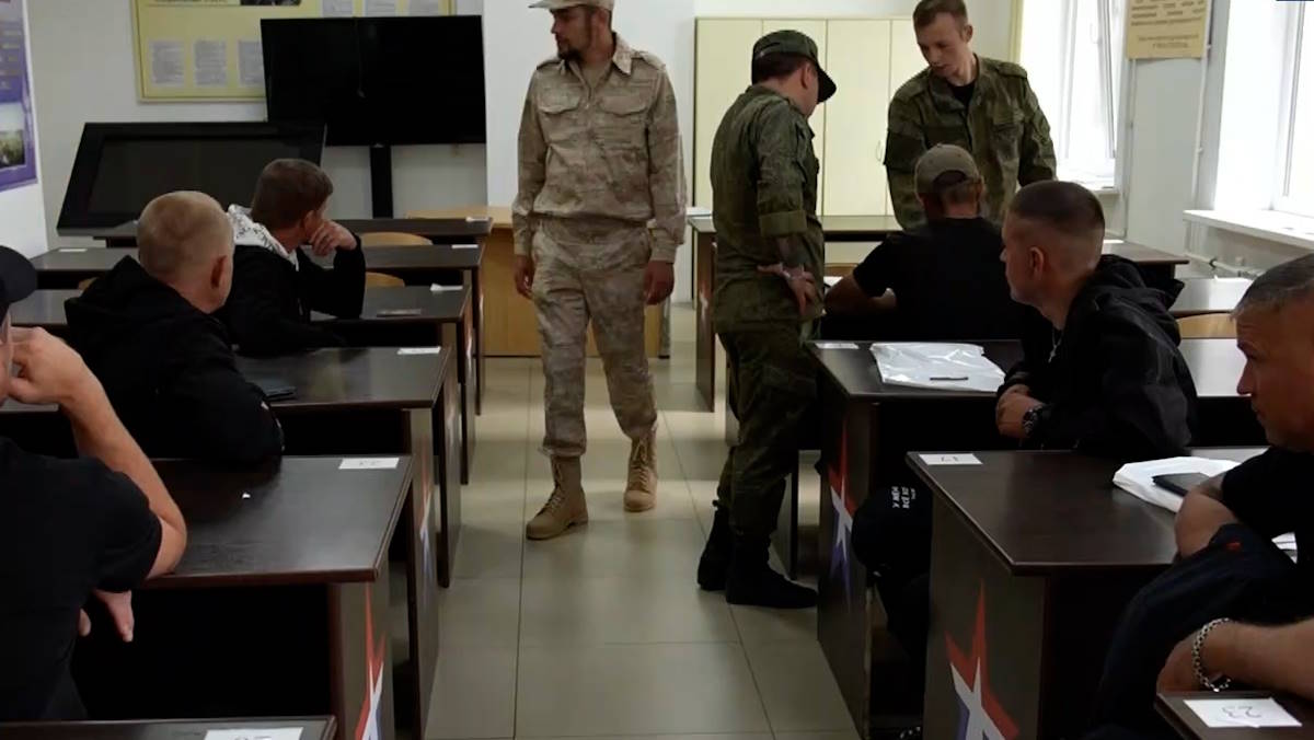В Краснодаре растет число желающих заключить контракт с Минобороны