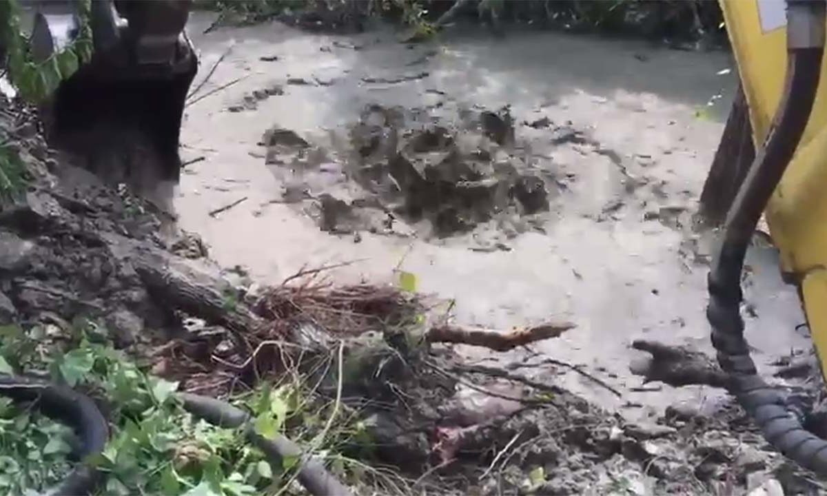 Жители Туапсе остались без воды из-за аварии на водоводе
