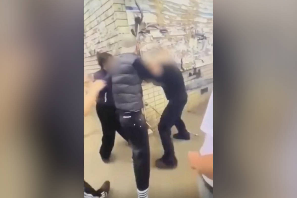 В Краснодаре подростки напали на сверстника из-за обидного комментария в соцсети