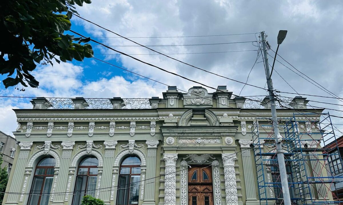 В центре Краснодара началась реставрация дома генерала Вишневецкого