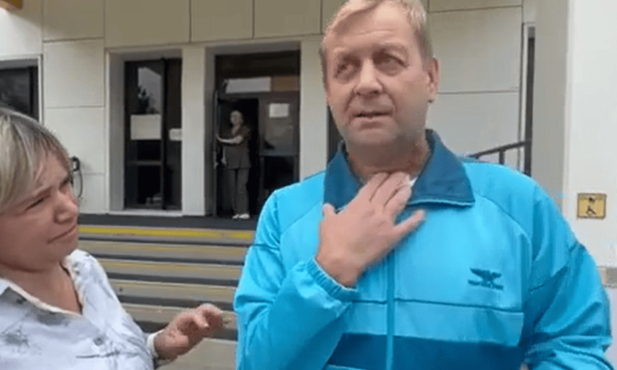 Пострадавшего от нападения льва Олега Зубкова выписали из больницы в Краснодаре