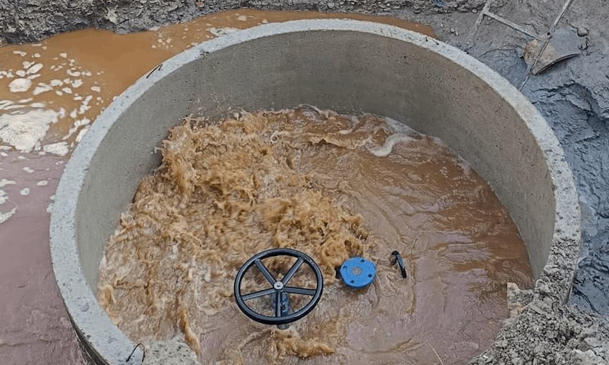 Часть Горячего Ключа снова осталась без воды из-за прорыва на сетях