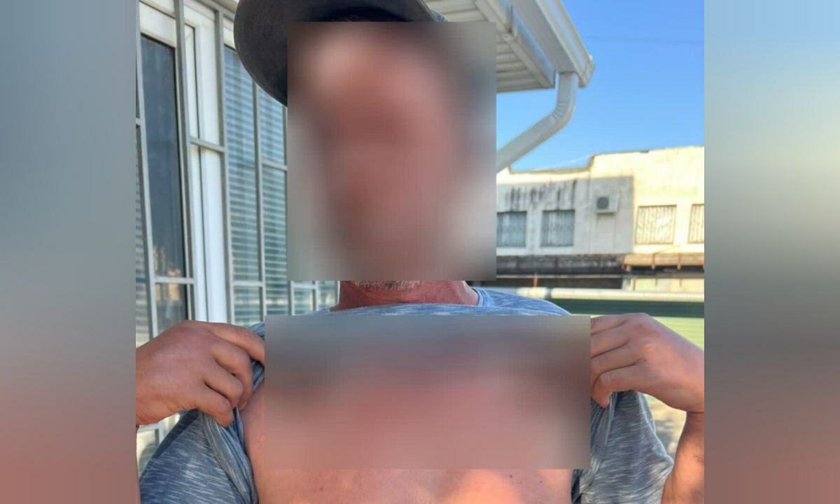 Десять суток ареста за татуировки с запрещенной символикой получил житель Кубани
