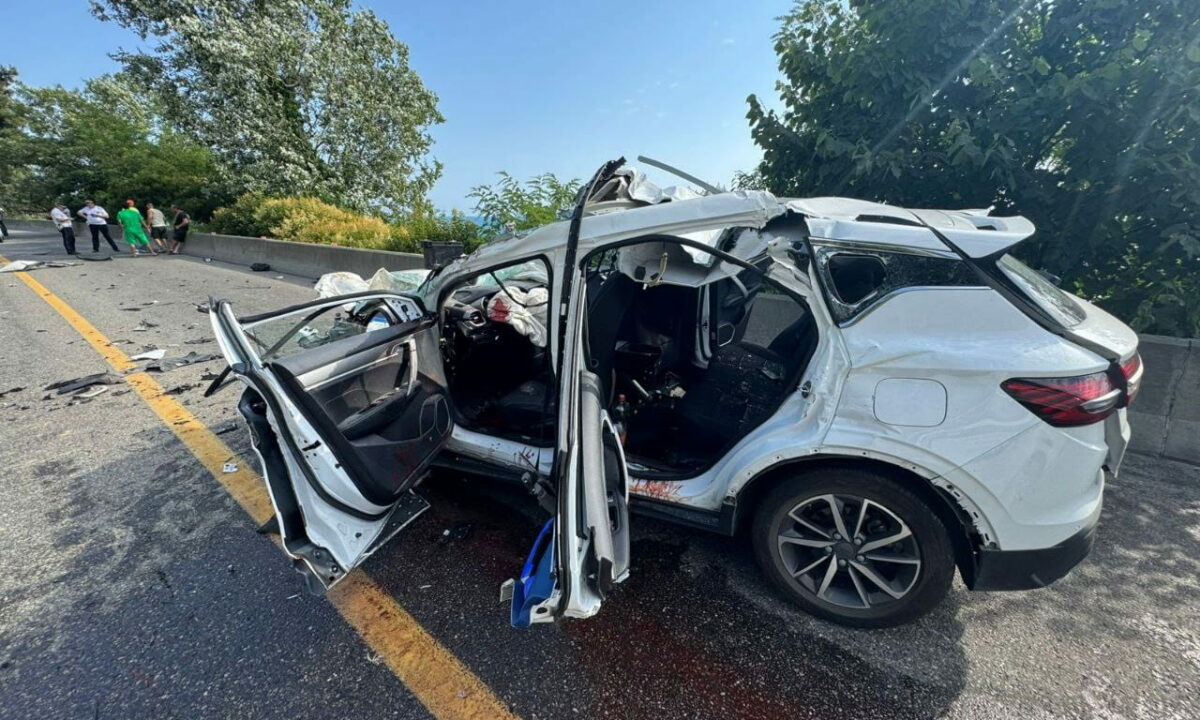 Прокуратура начала проверку после ДТП в Сочи, в котором пострадали 3 подростка