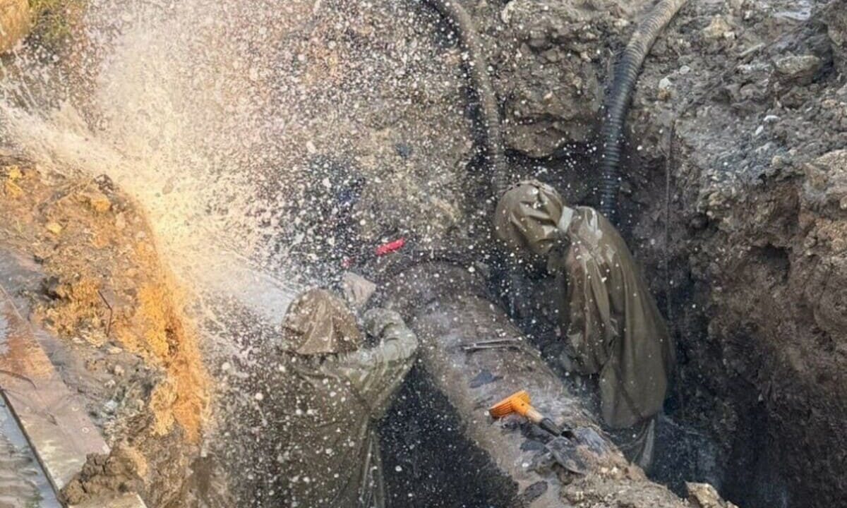 В Темрюкском районе 8 населенных пунктов остаются без воды из-за аварии