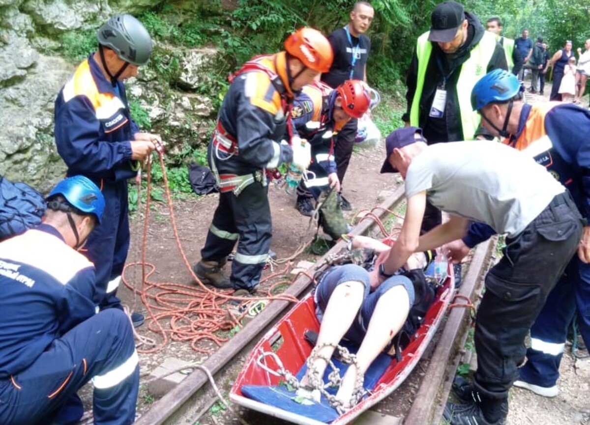 Туристка упала со склона в Гуамском ущелье на Кубани