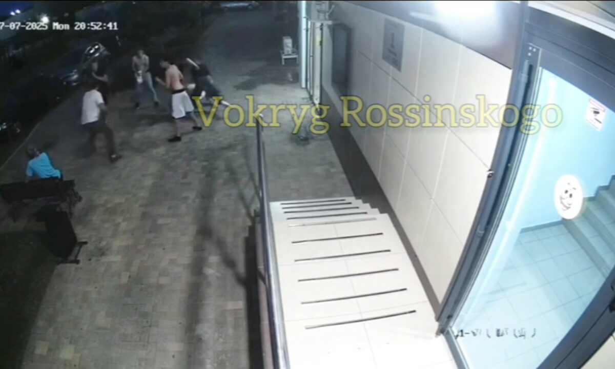 Полиция проверит сообщения о хулиганах, избивающих прохожих в Краснодаре