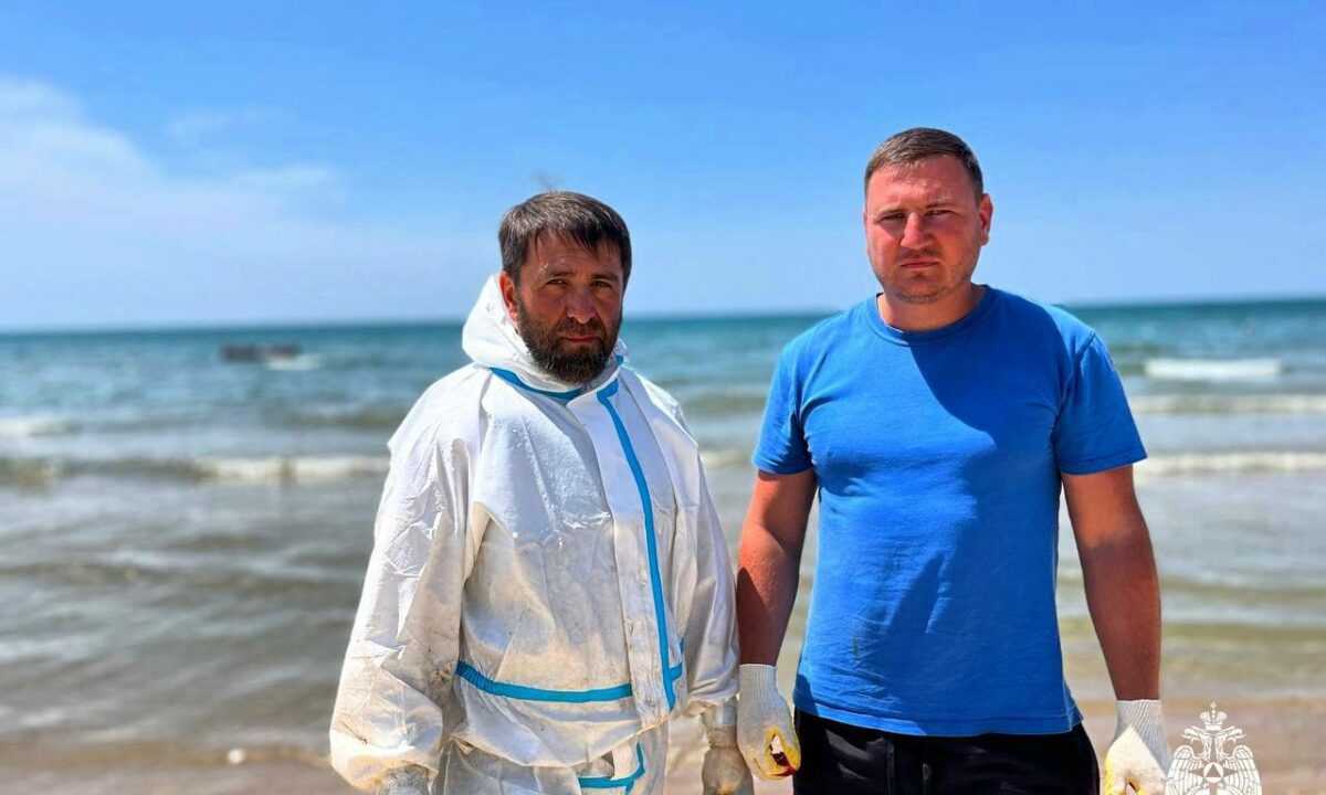 Водолазы спасли женщину, которая чуть не утонула на побережье Анапы